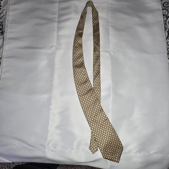 BIJOUX TERNER 100% Silk Tie Brown Beige Yellow Gold Striped Neckwear Men's - Picture 1 of 6